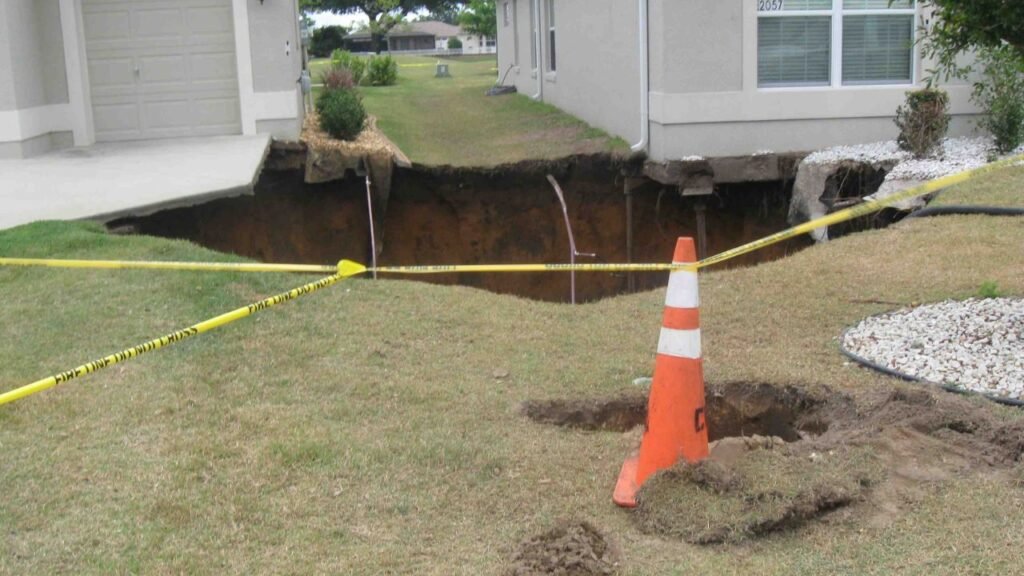 How Residents Can Spot Early Signs of a Potential Sinkhole